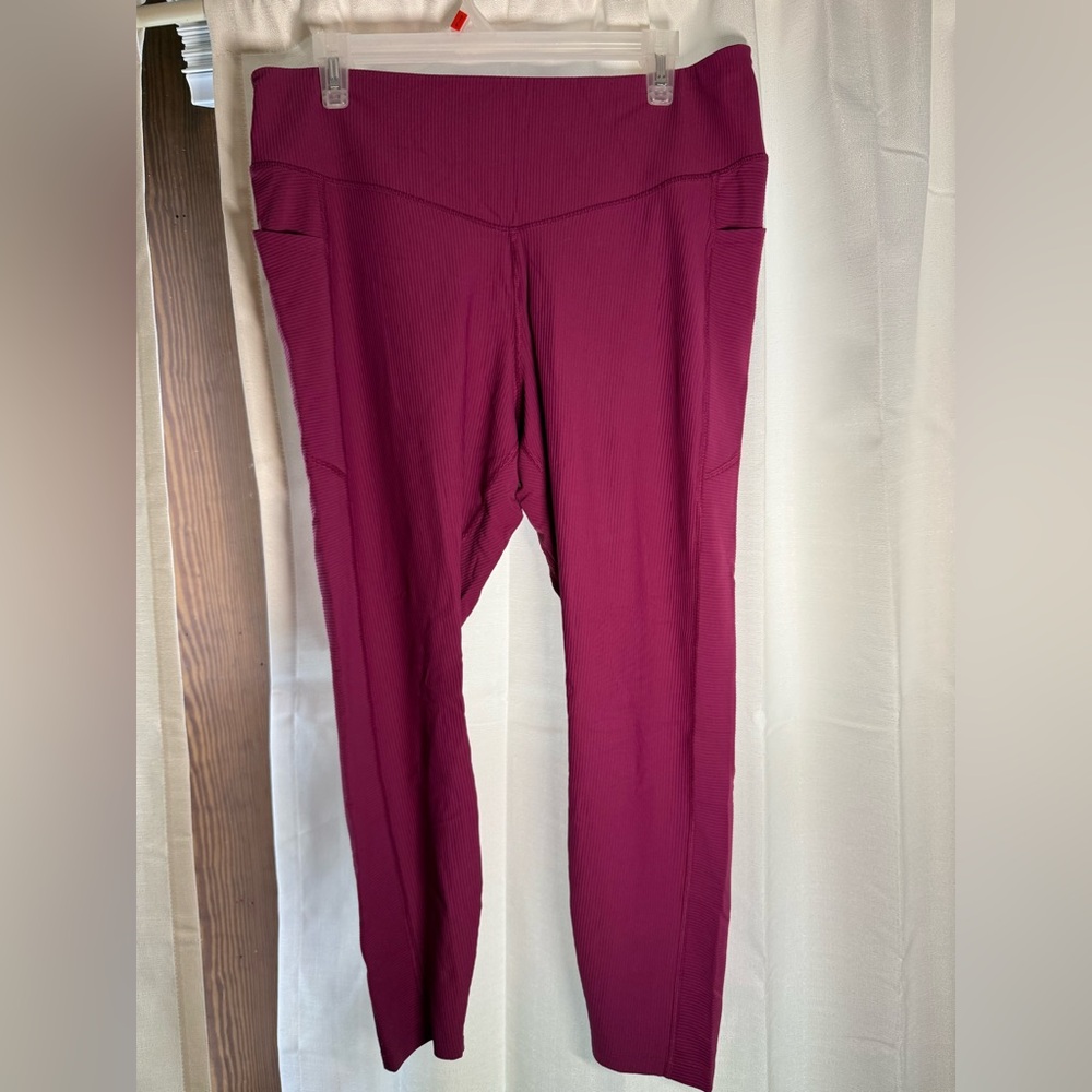 Old Navy Women's Powersoft 7/8  Leggings